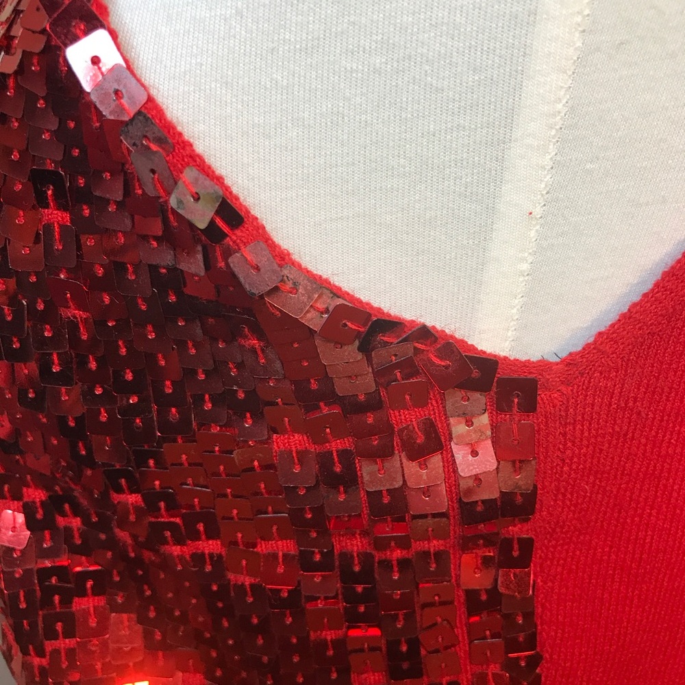 GIFTED Charlotte Russe Red Sequin Top Sleeveless - Picture 6 of 8